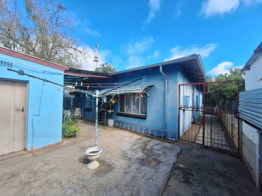 3 Bedroom Property for Sale in De Beers Northern Cape